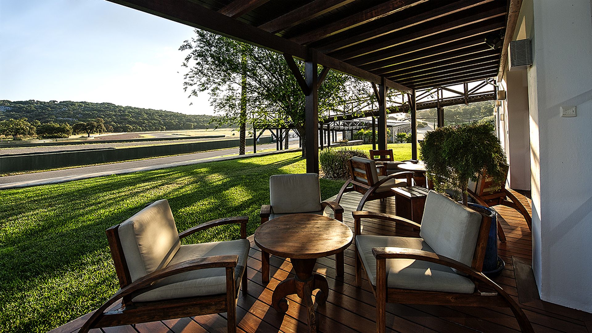 Race Resort Ascari