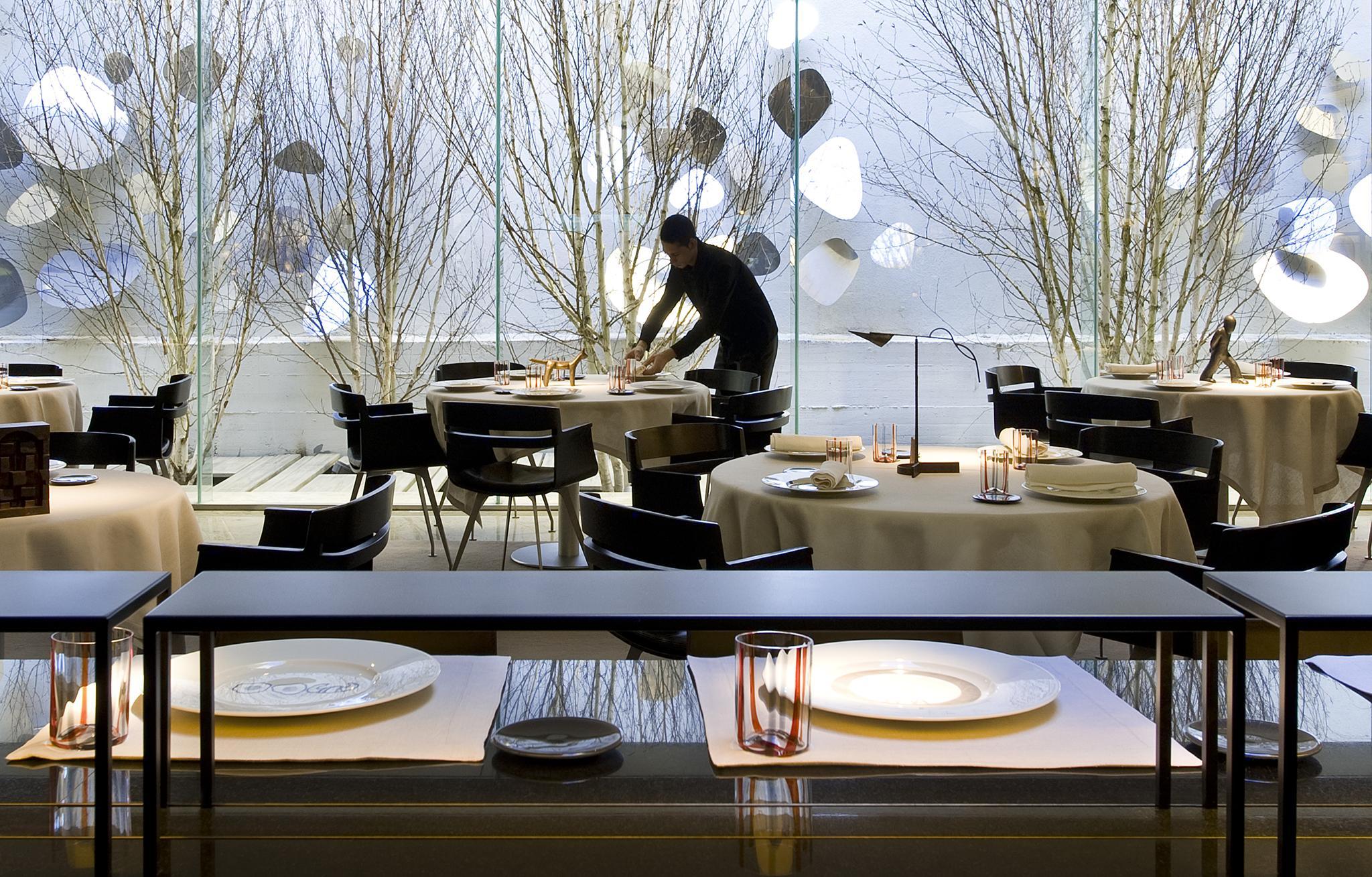 Hotel Omm Roca Moo