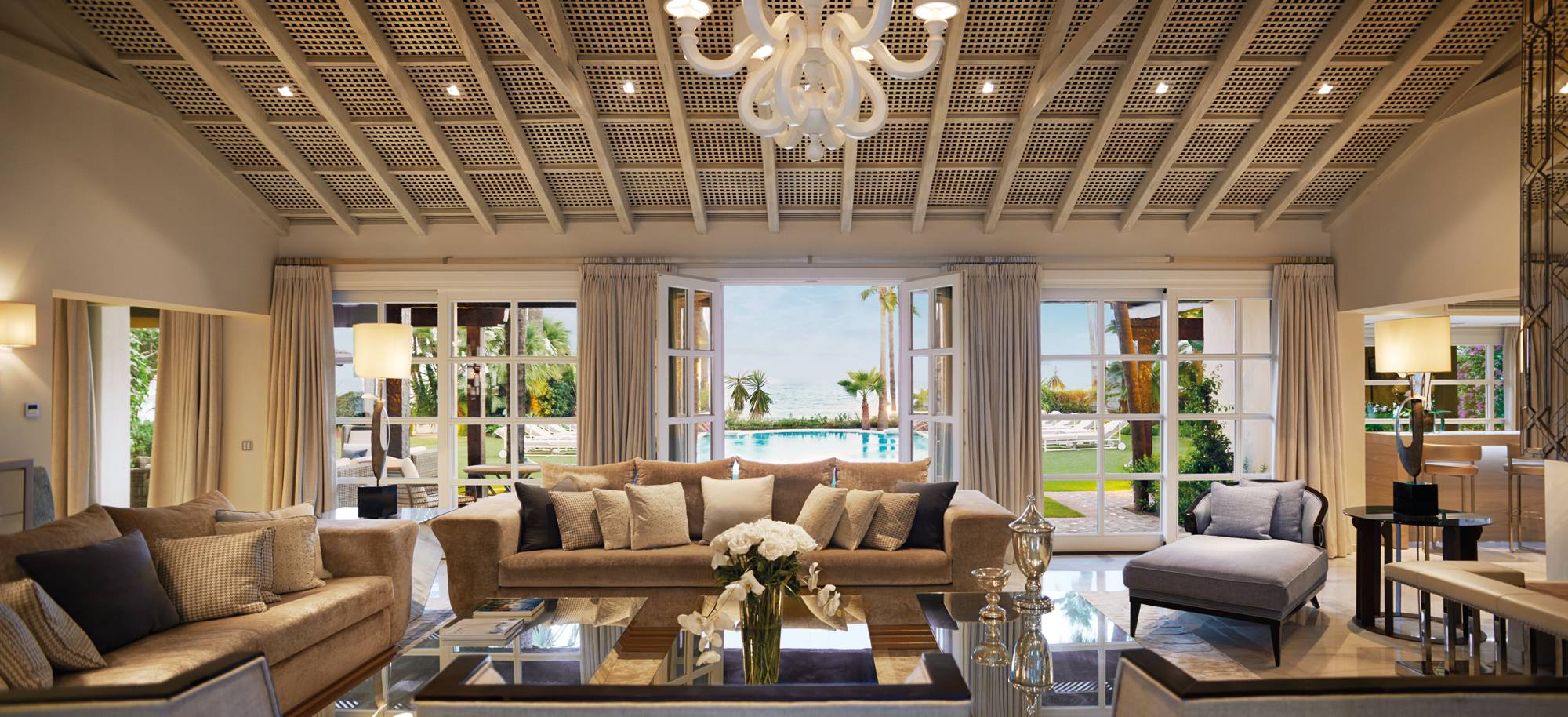 Marbella Club Villa del Mar - Central Livingroom Pool Views